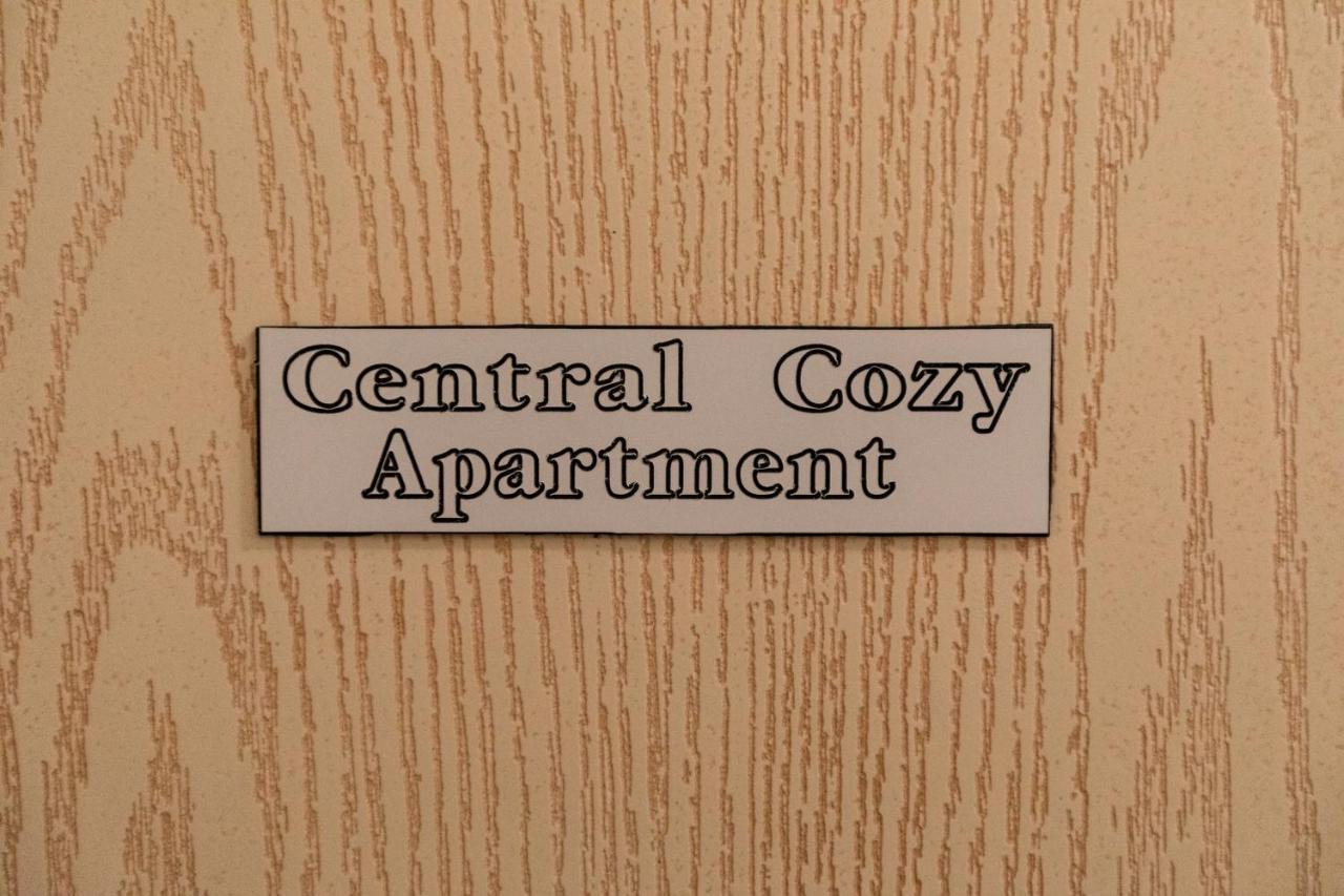 Central Cozy Apartment Sparta Bagian luar foto
