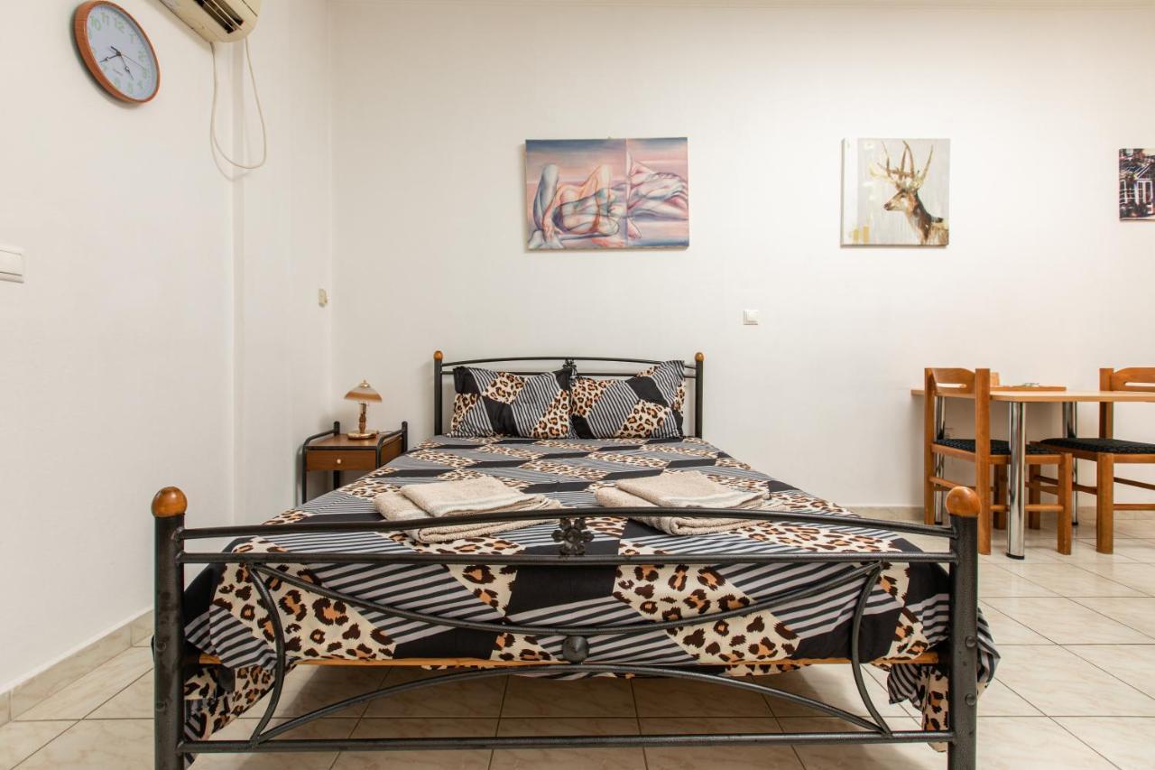 Central Cozy Apartment Sparta Bagian luar foto