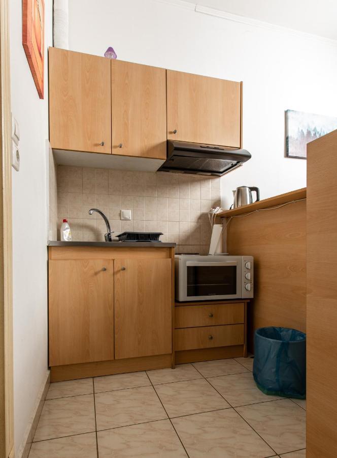 Central Cozy Apartment Sparta Bagian luar foto